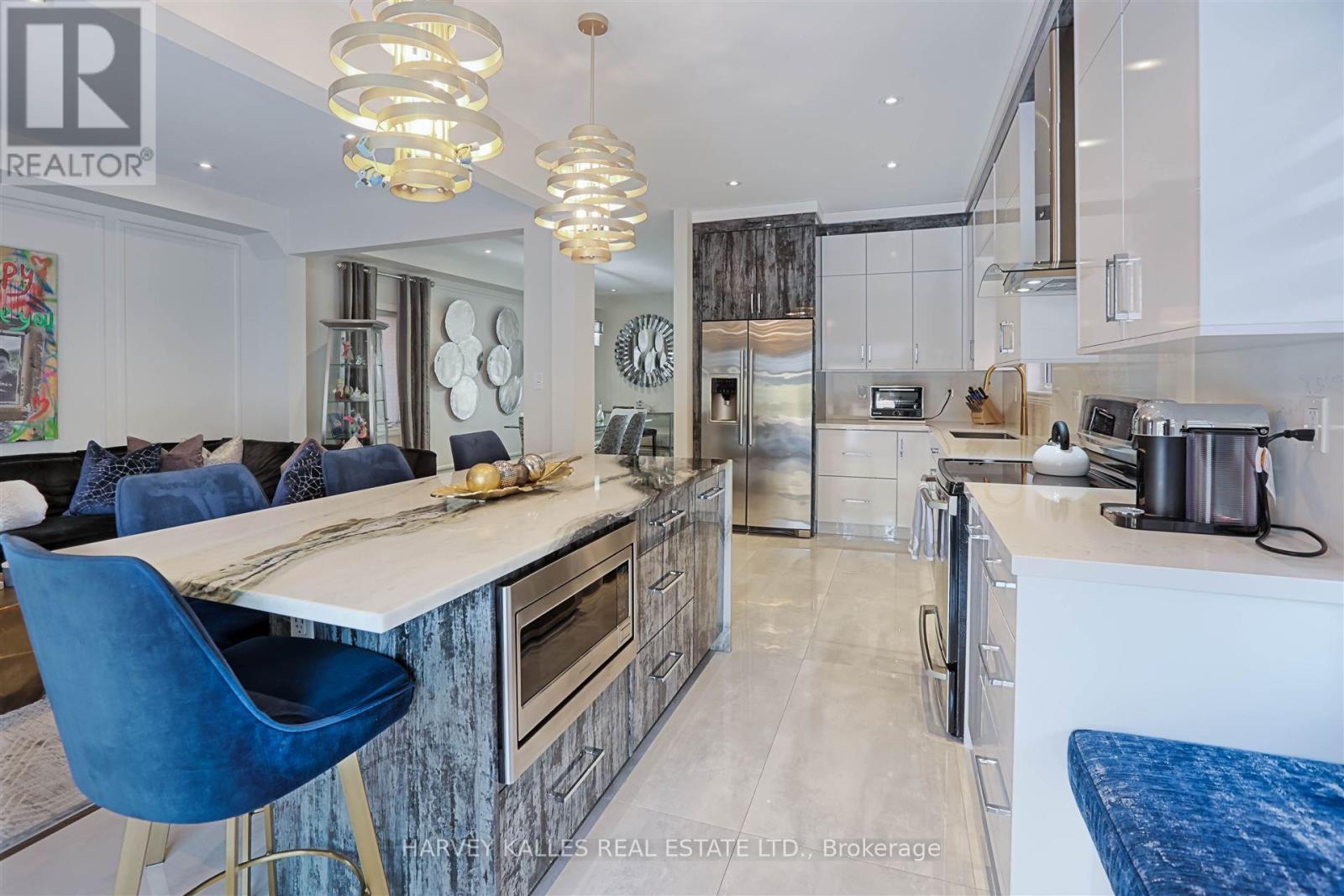 36 Canyon Gate Crescent, Vaughan, ON photo 15
