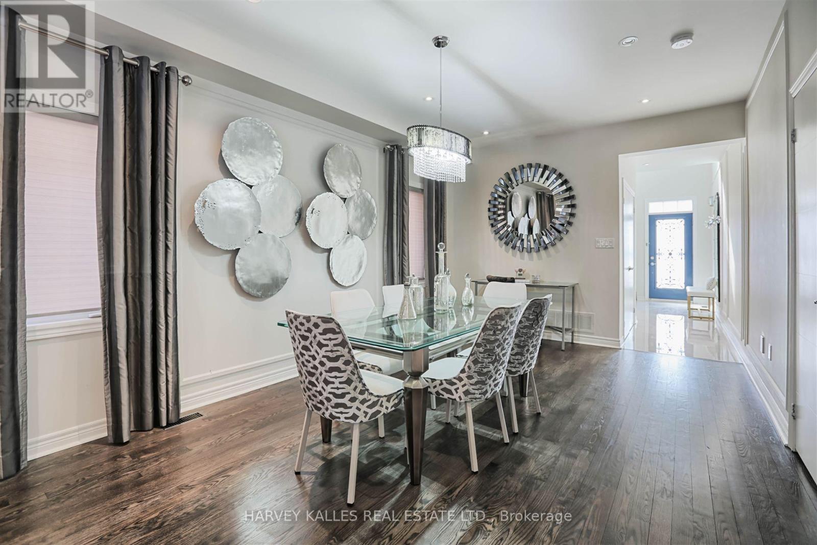 Photo of 36 CANYON GATE CRESCENT