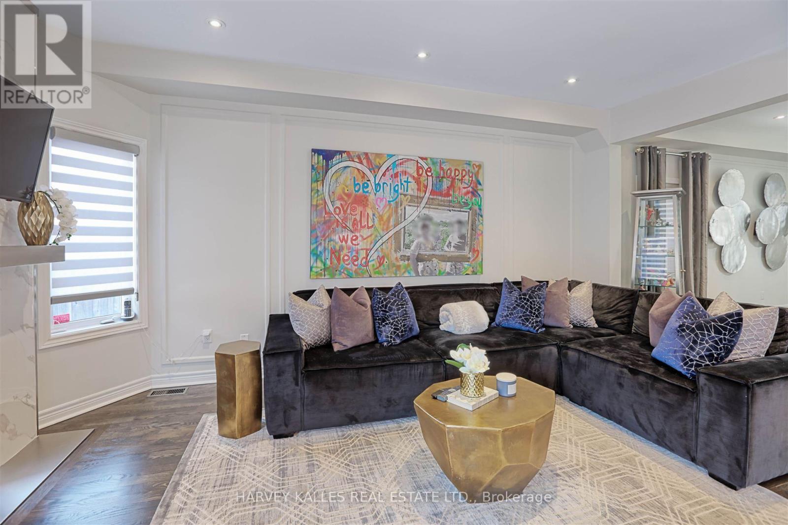 36 Canyon Gate Crescent, Vaughan, ON photo 9