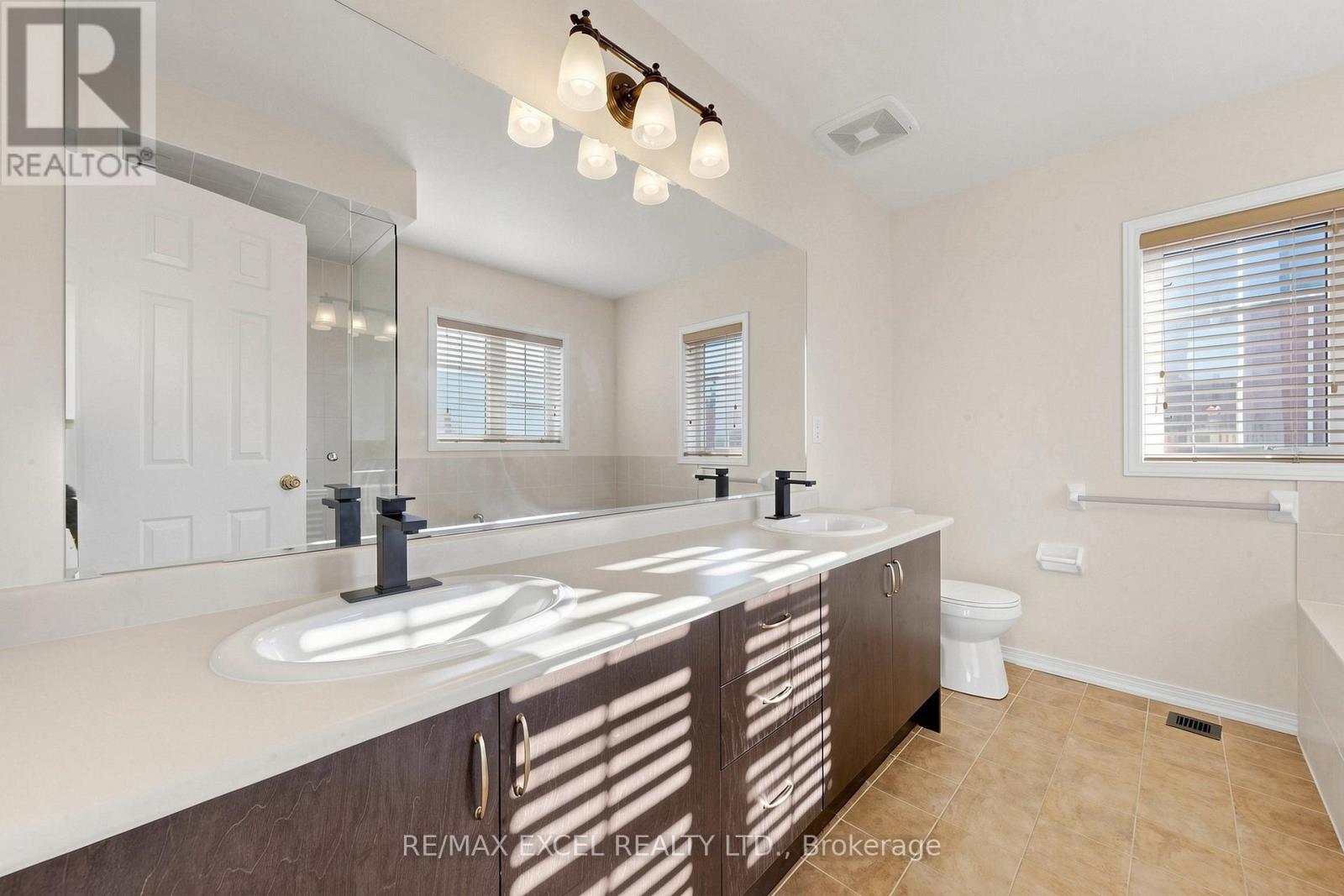 43 Eastern Skies Way, Markham, ON photo 24