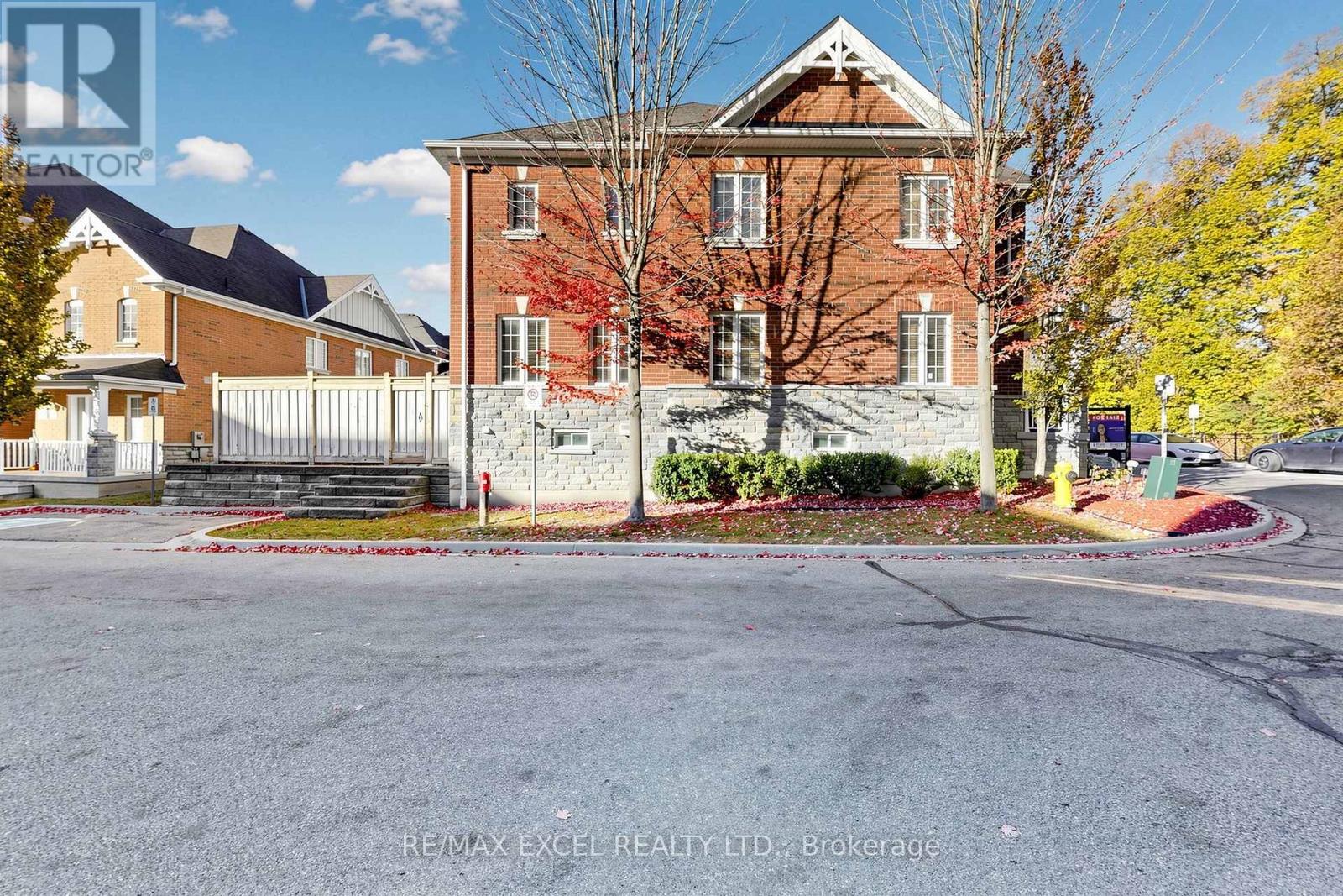 Photo of 43 EASTERN SKIES WAY