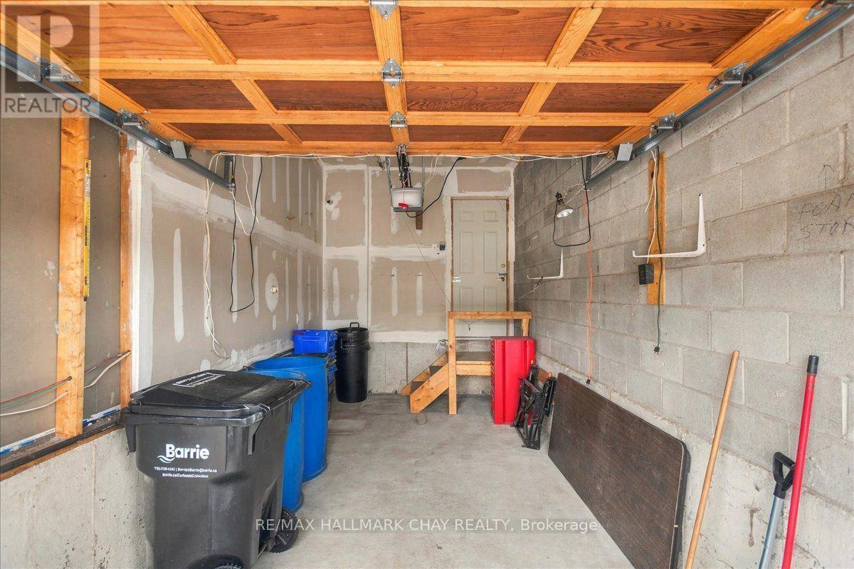 45 Bibby Court, Barrie photo 32