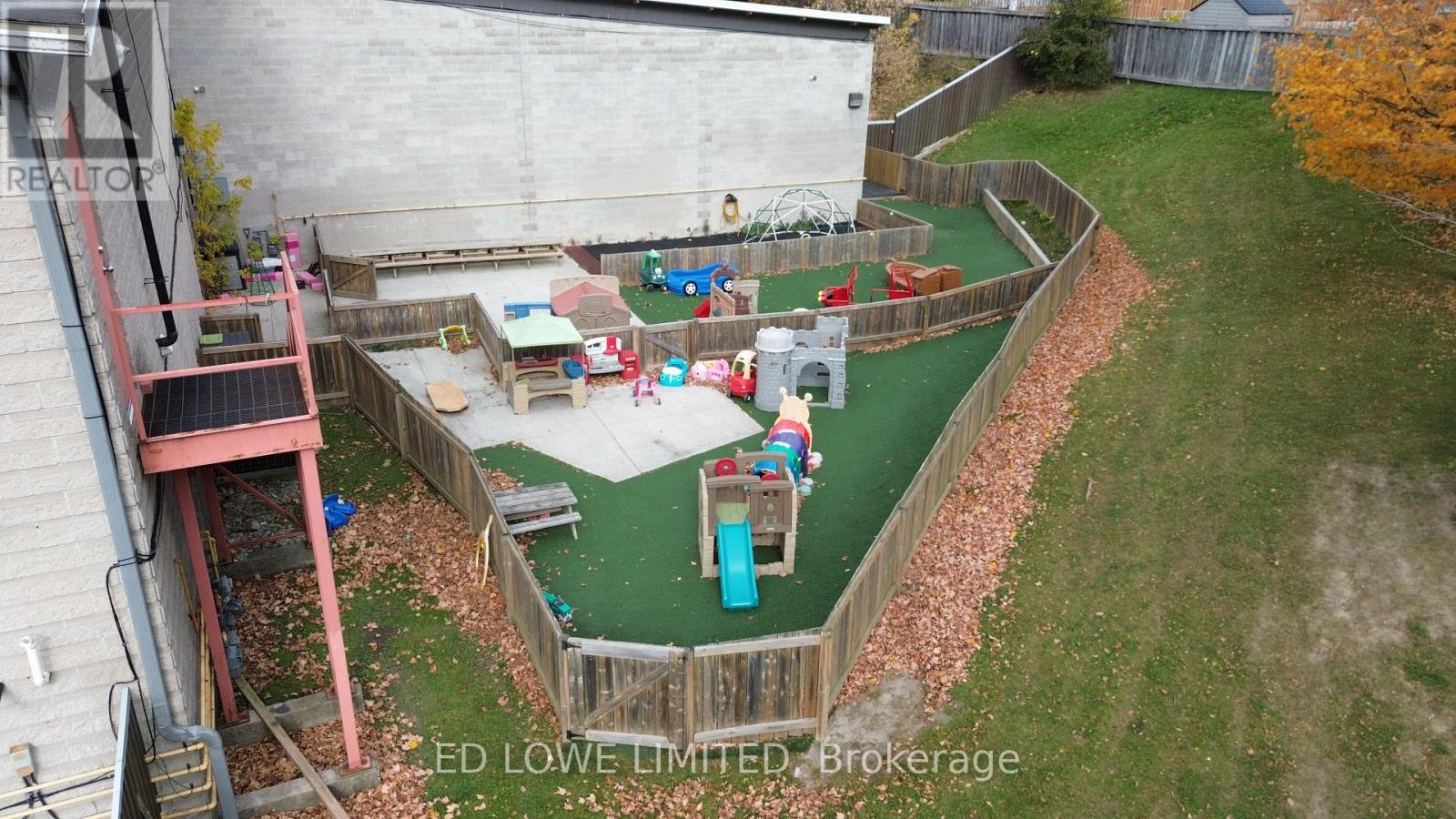 8 - 10a-555 Mapleview Drive, Barrie photo 13