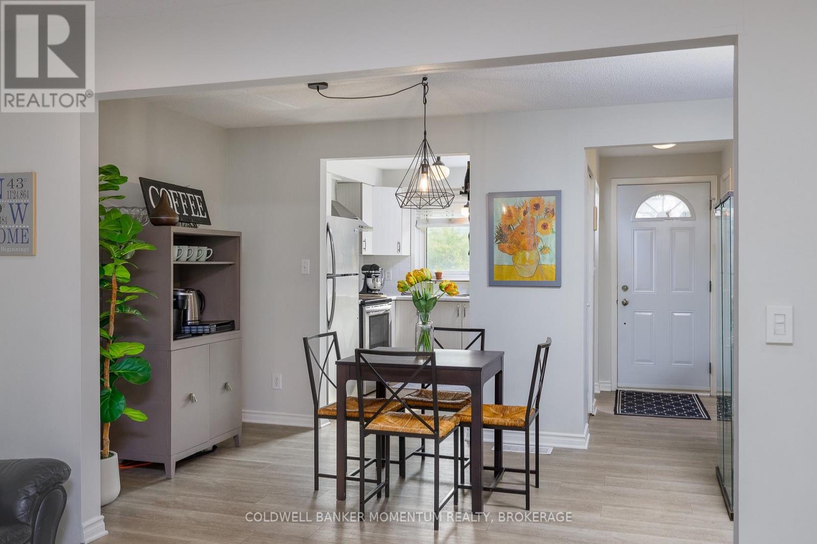 #11 151 LINWELL ROAD - 12