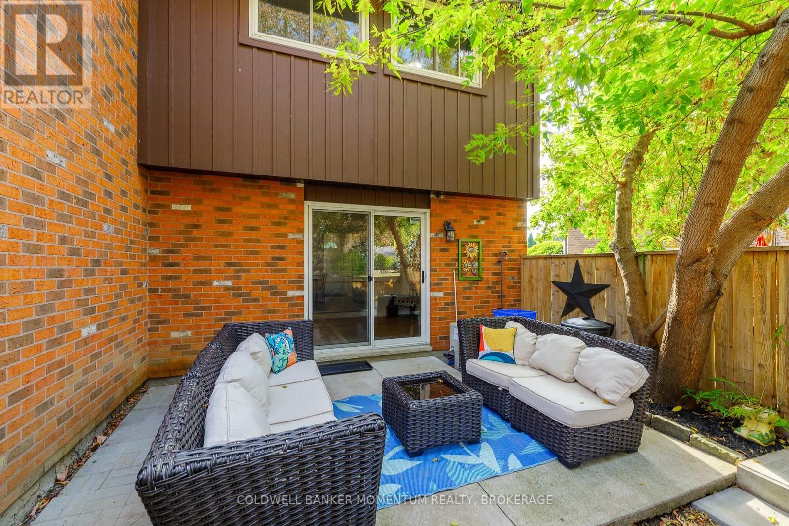 #11 151 LINWELL ROAD - 25