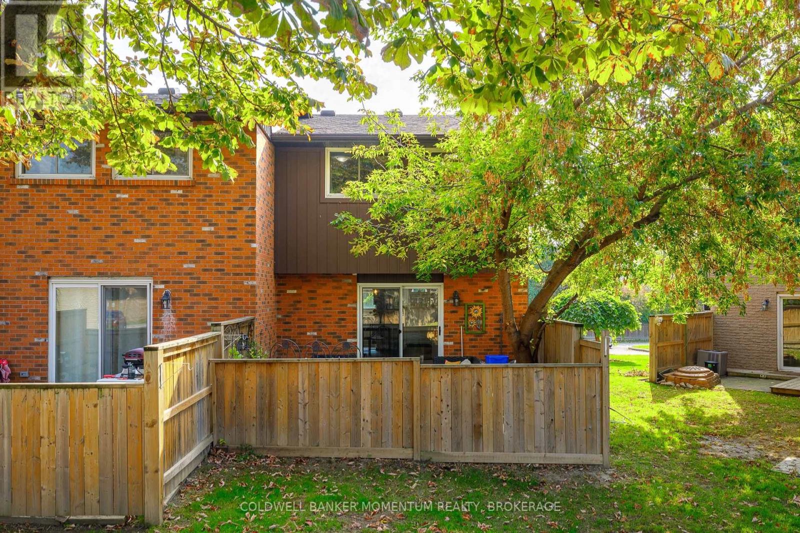 #11 151 LINWELL ROAD - 26
