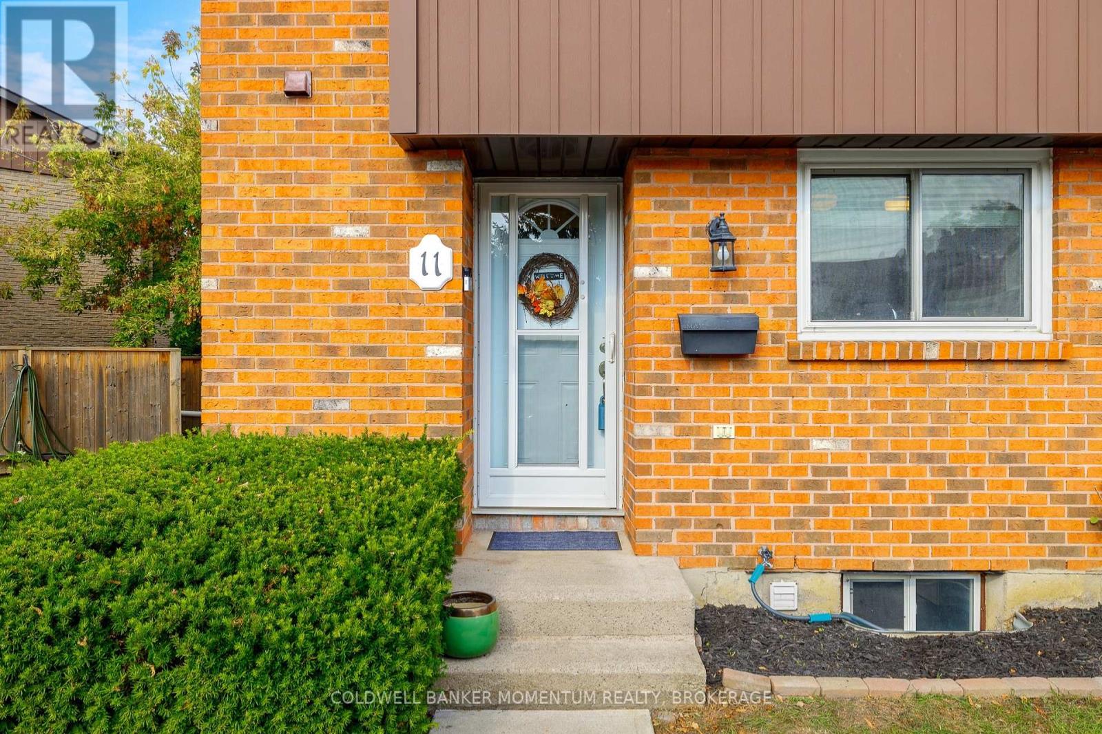 #11 151 LINWELL ROAD - 3