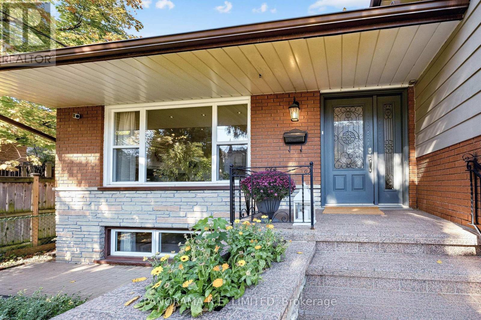 Photo of 4 DONALBERT ROAD