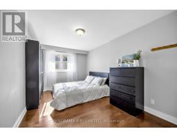 4 Donalbert Road, Toronto, ON M9B2E7 Photo 16
