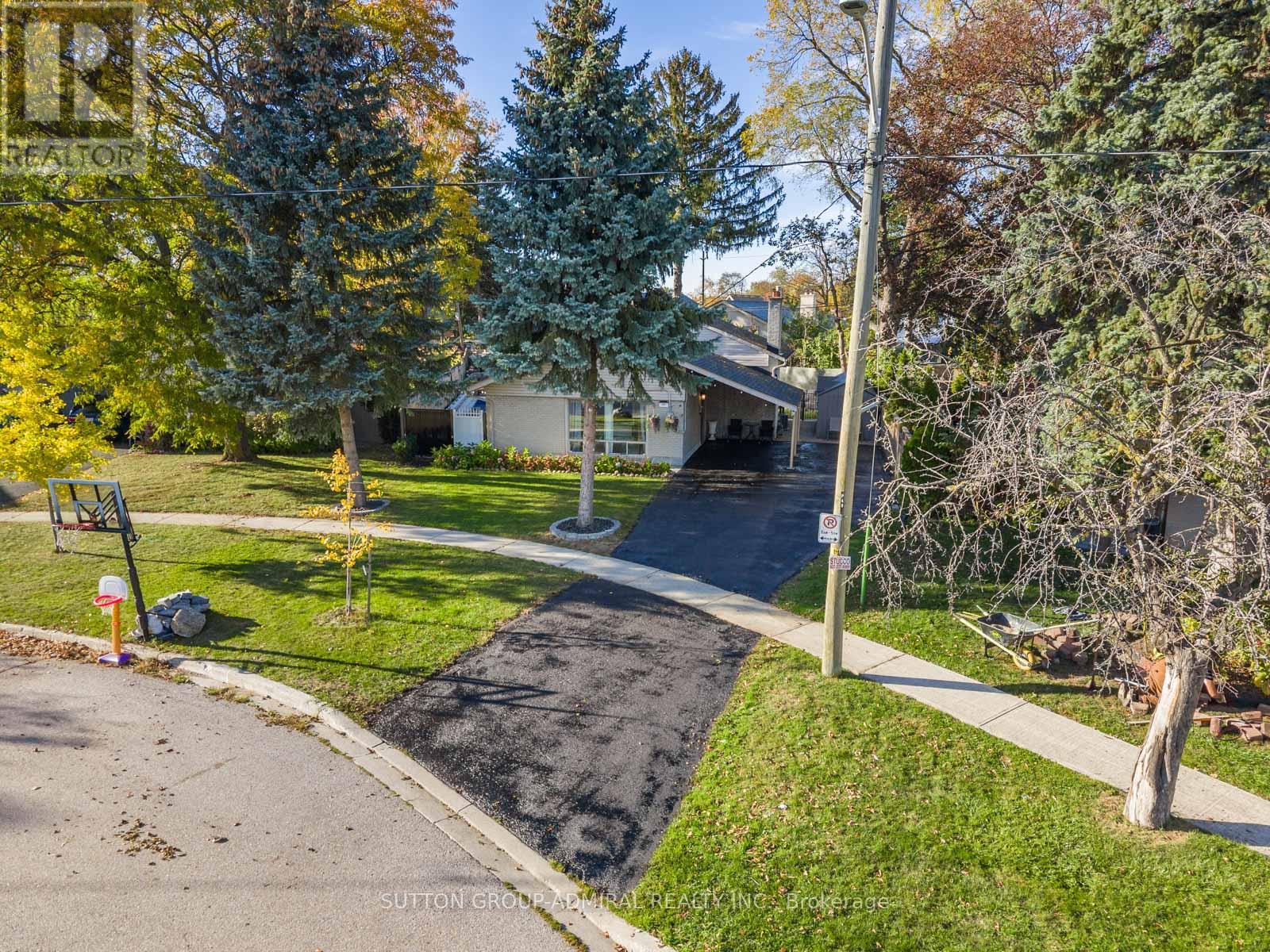 49 Kennebec Crescent, Toronto, ON photo 44