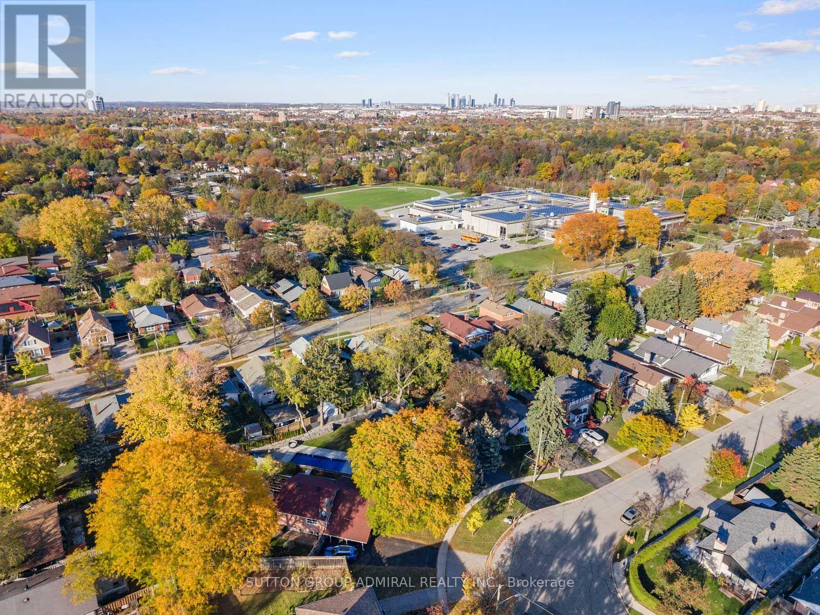 49 Kennebec Crescent, Toronto, ON photo 48