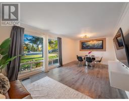 49 Kennebec Crescent, Toronto, ON M9W2R8 Photo 11