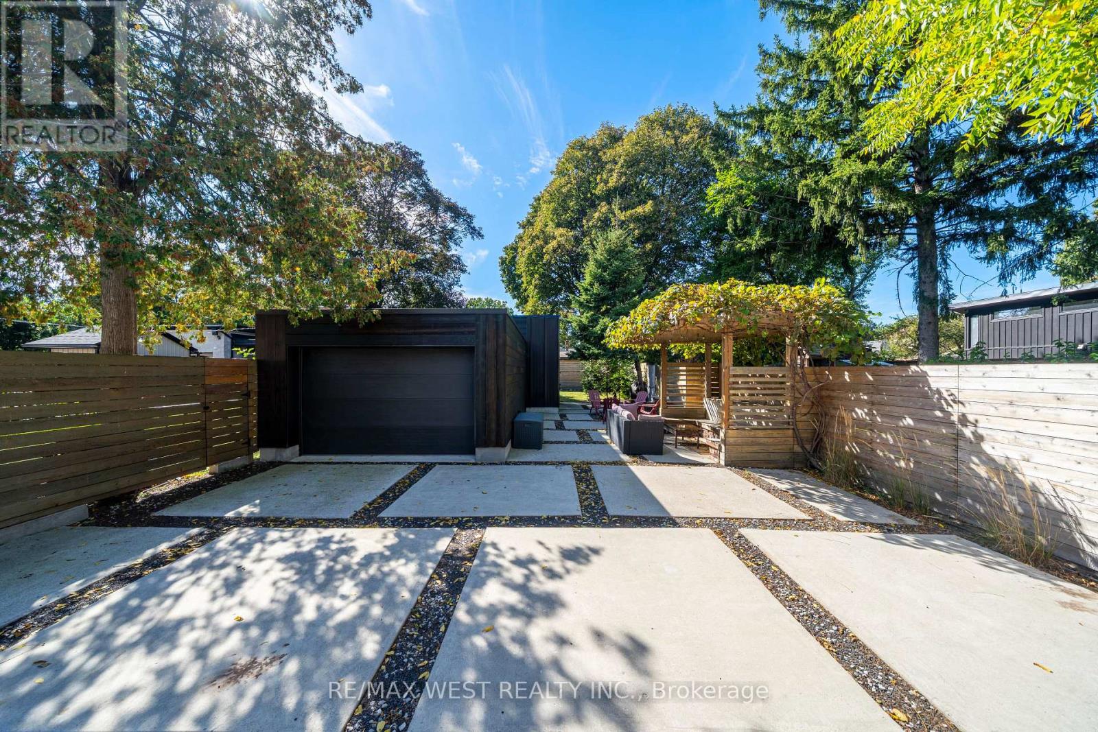 38 Smithfield Drive, Toronto, ON photo 44