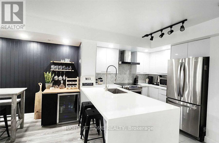 110- 1040 The Queensway Avenue, Toronto, ON photo 18