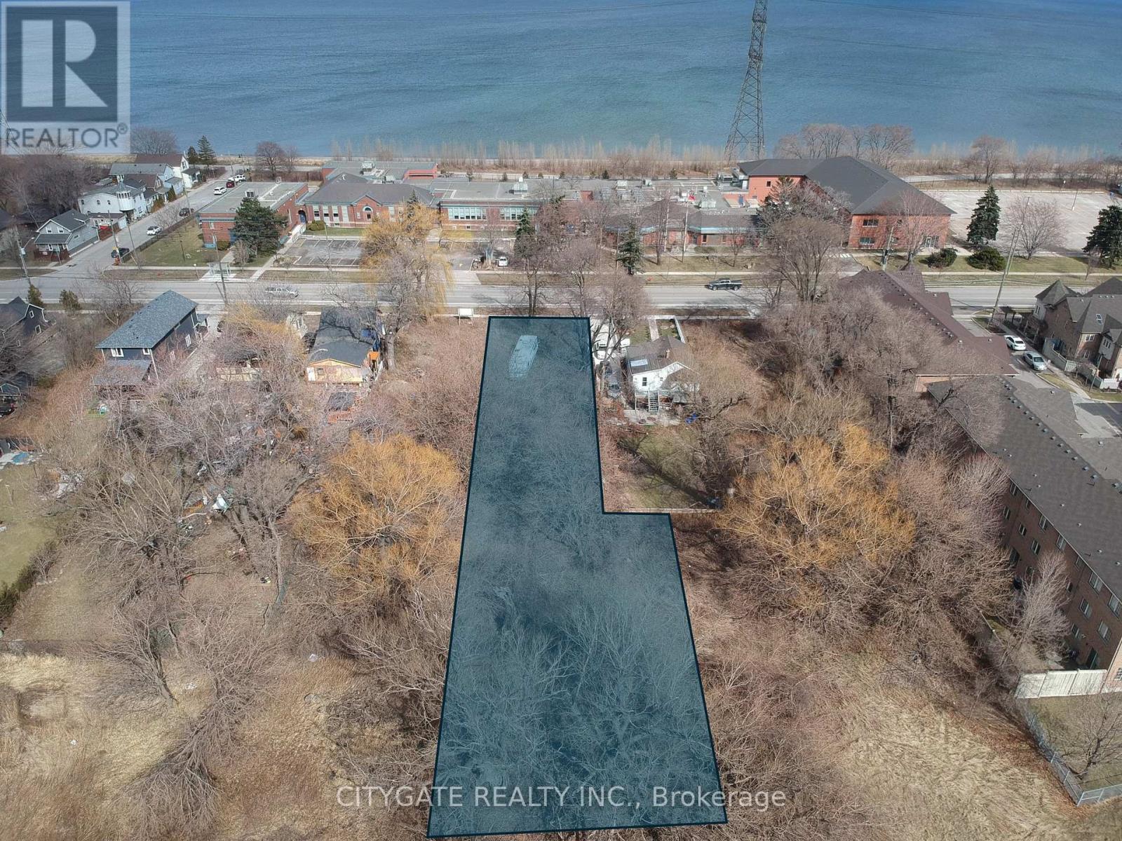 496 Beach Boulevard, Hamilton, ON photo 1