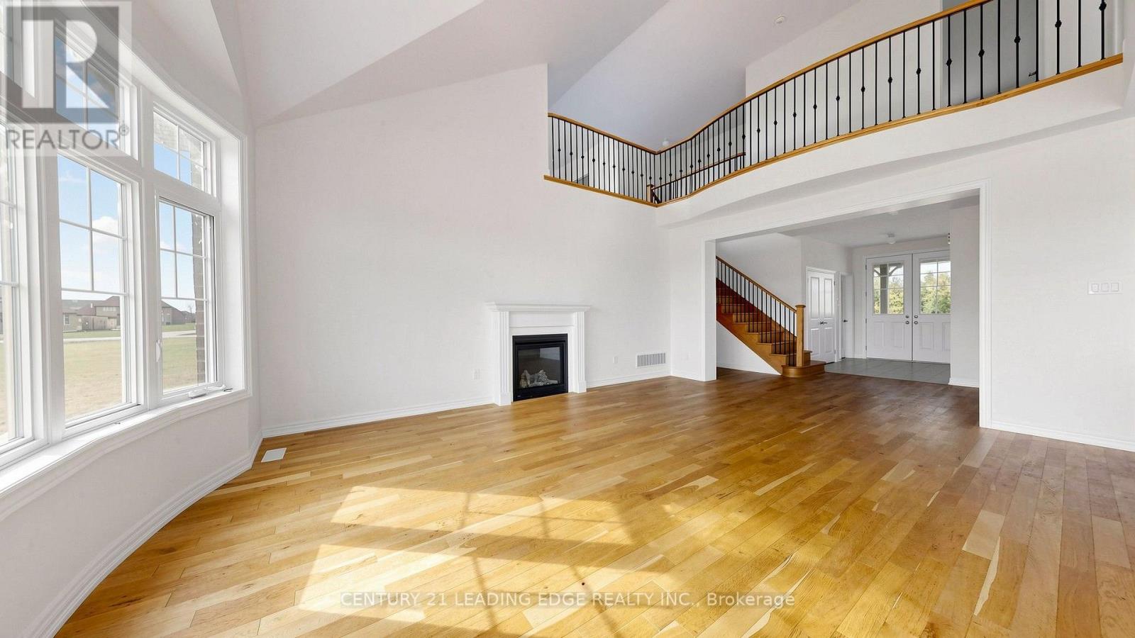 8 Skyvue Crescent, Quinte West, ON photo 4