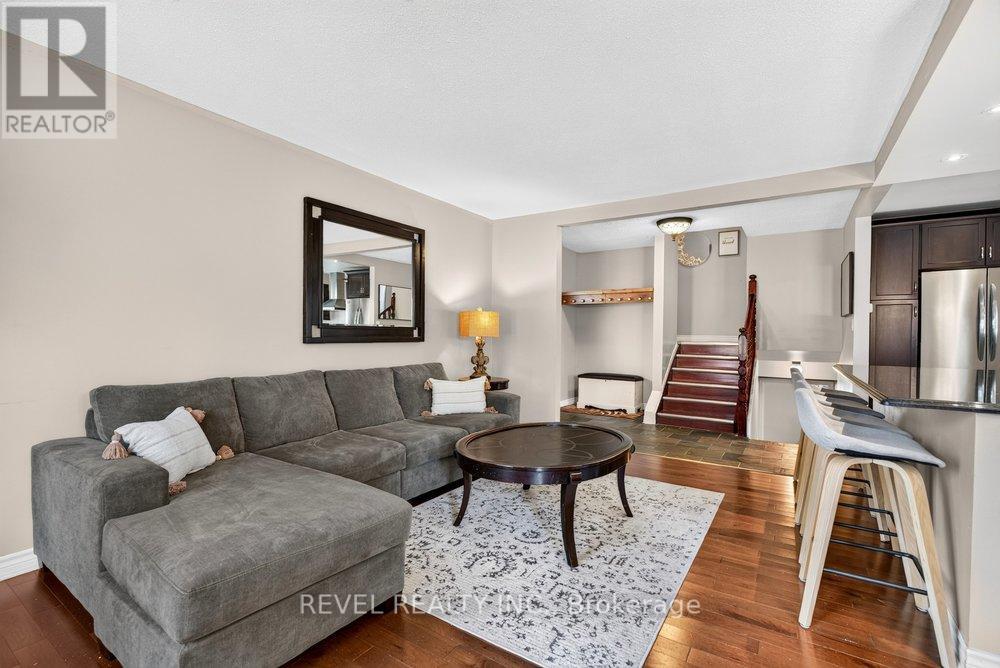 2 LORING Crescent, Hamilton, ON photo 10