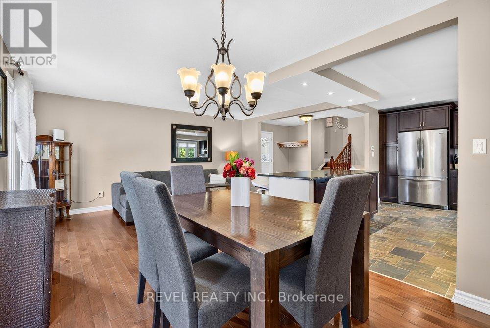 2 LORING Crescent, Hamilton, ON photo 13