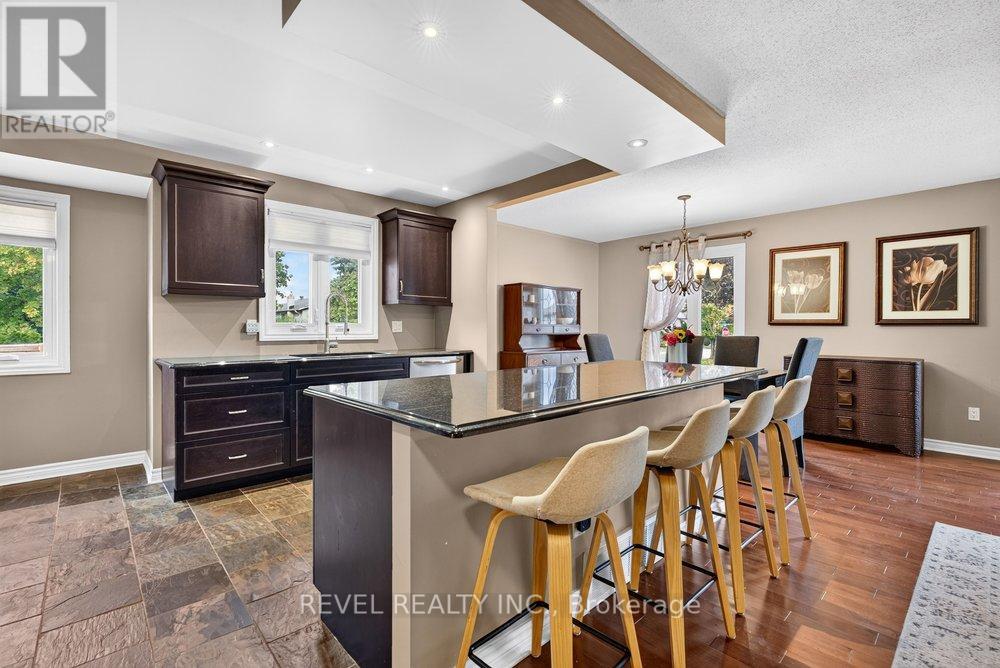 2 LORING Crescent, Hamilton, ON photo 15