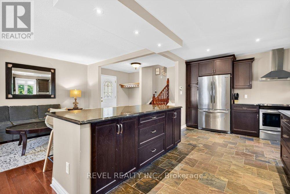 2 LORING Crescent, Hamilton, ON photo 17