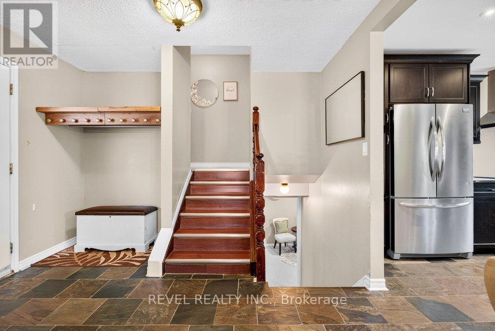 2 LORING Crescent, Hamilton, ON photo 21