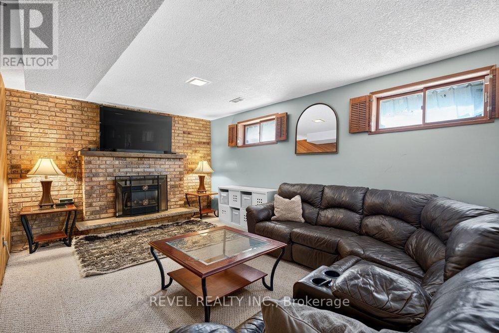 2 LORING Crescent, Hamilton, ON photo 33