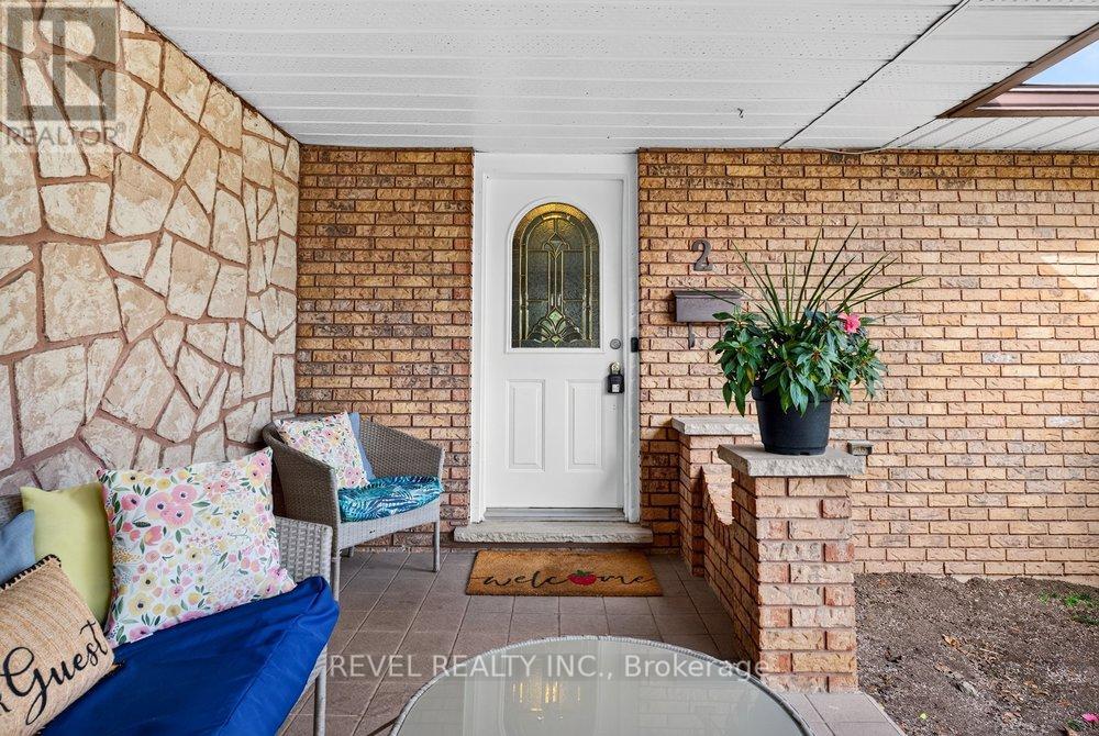 2 LORING Crescent, Hamilton, ON photo 6