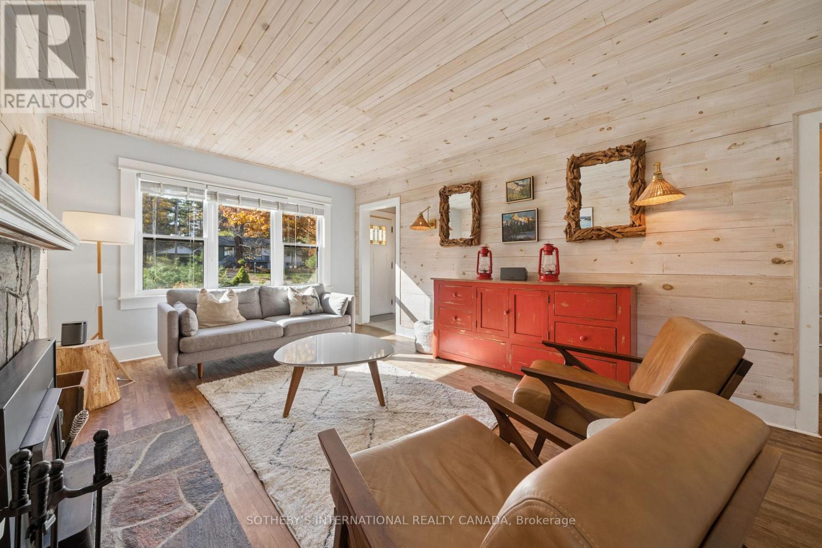 38 Joseph Street, Muskoka Lakes, ON photo 9