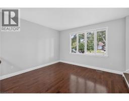 Bedroom - 3401 Rockwood Drive, Burlington, ON L7N3H6 Photo 6
