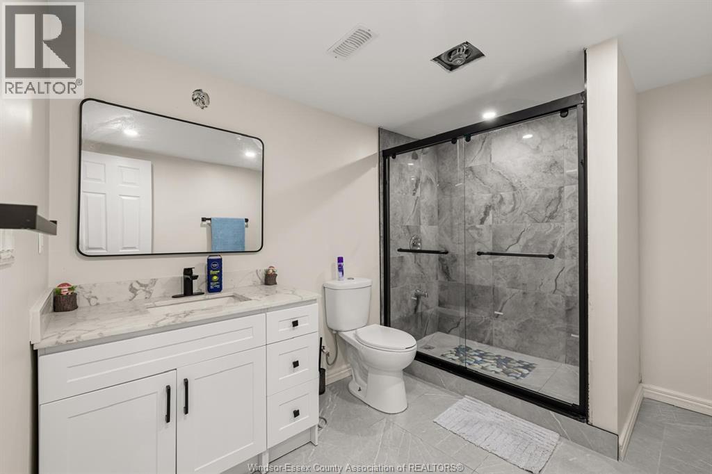 314 EAST RUSCOM RIVER Unit# LOWER, Lakeshore — photo 10