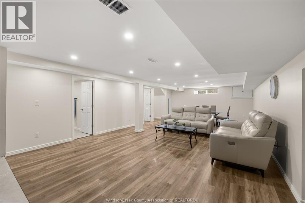 314 EAST RUSCOM RIVER Unit# LOWER, Lakeshore — photo 5