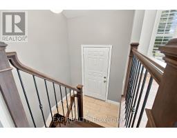 Bedroom 2 - 7689 Trackview Street, Niagara Falls, ON L2H2Z6 Photo 7