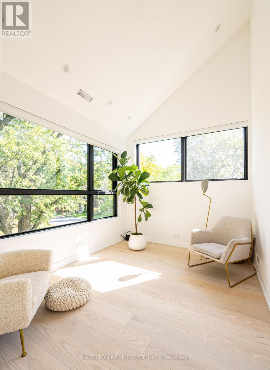 30 HARLEY AVENUE - 26