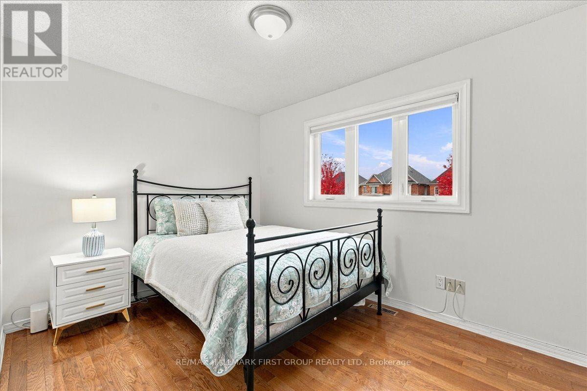 701 Cowan Circle, Pickering, ON photo 20