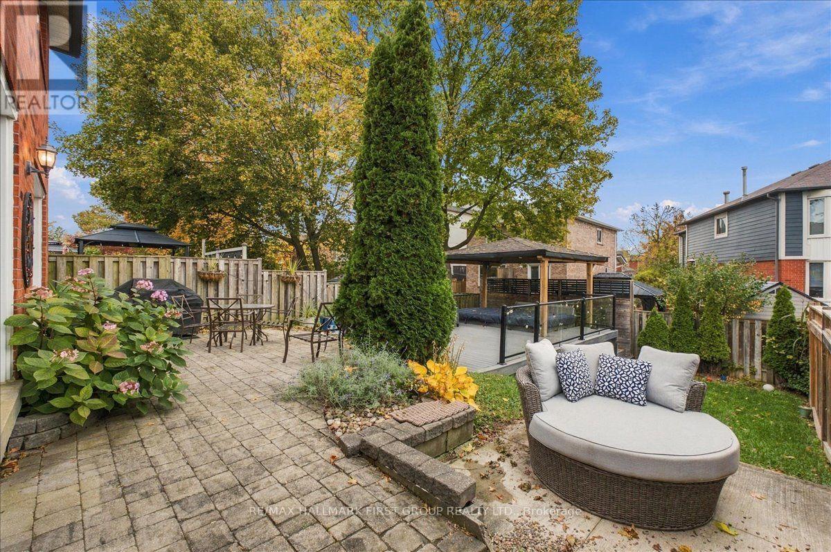 701 Cowan Circle, Pickering, ON photo 28