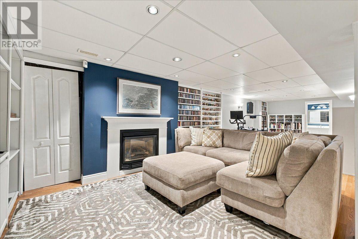 701 Cowan Circle, Pickering, ON photo 22
