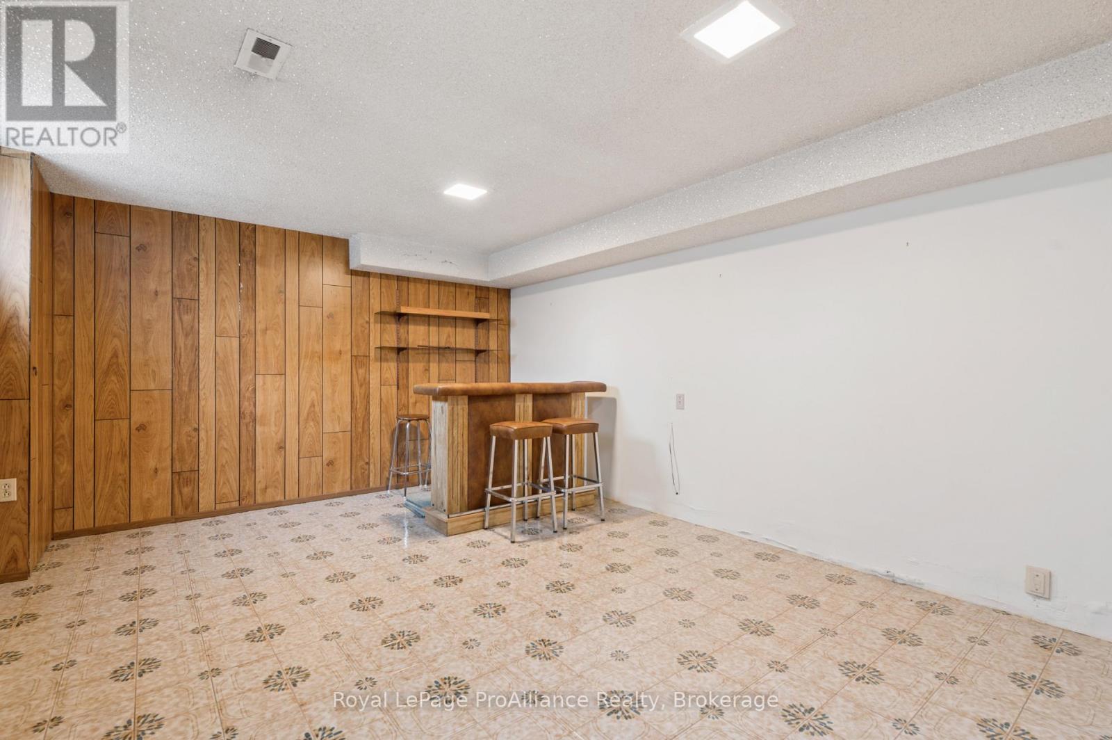 46 Lemoine Street, Belleville, ON photo 25