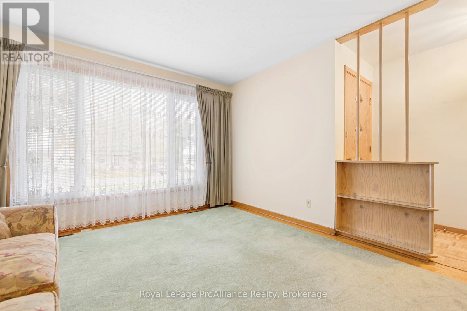 46 Lemoine Street, Belleville, ON photo 8
