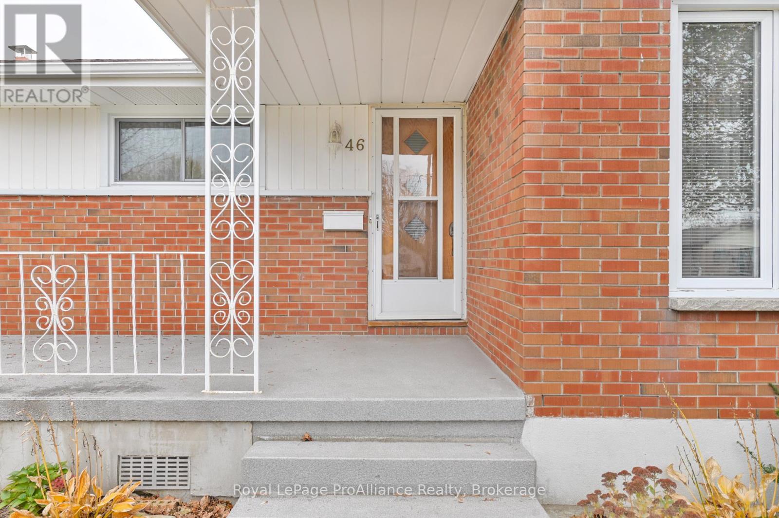 46 Lemoine Street, Belleville, ON photo 6