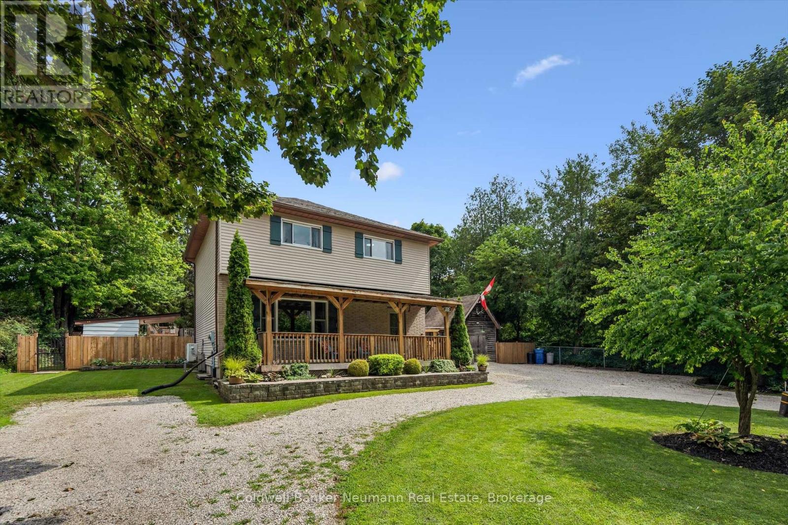 175 Division Street, photo 1 of 32