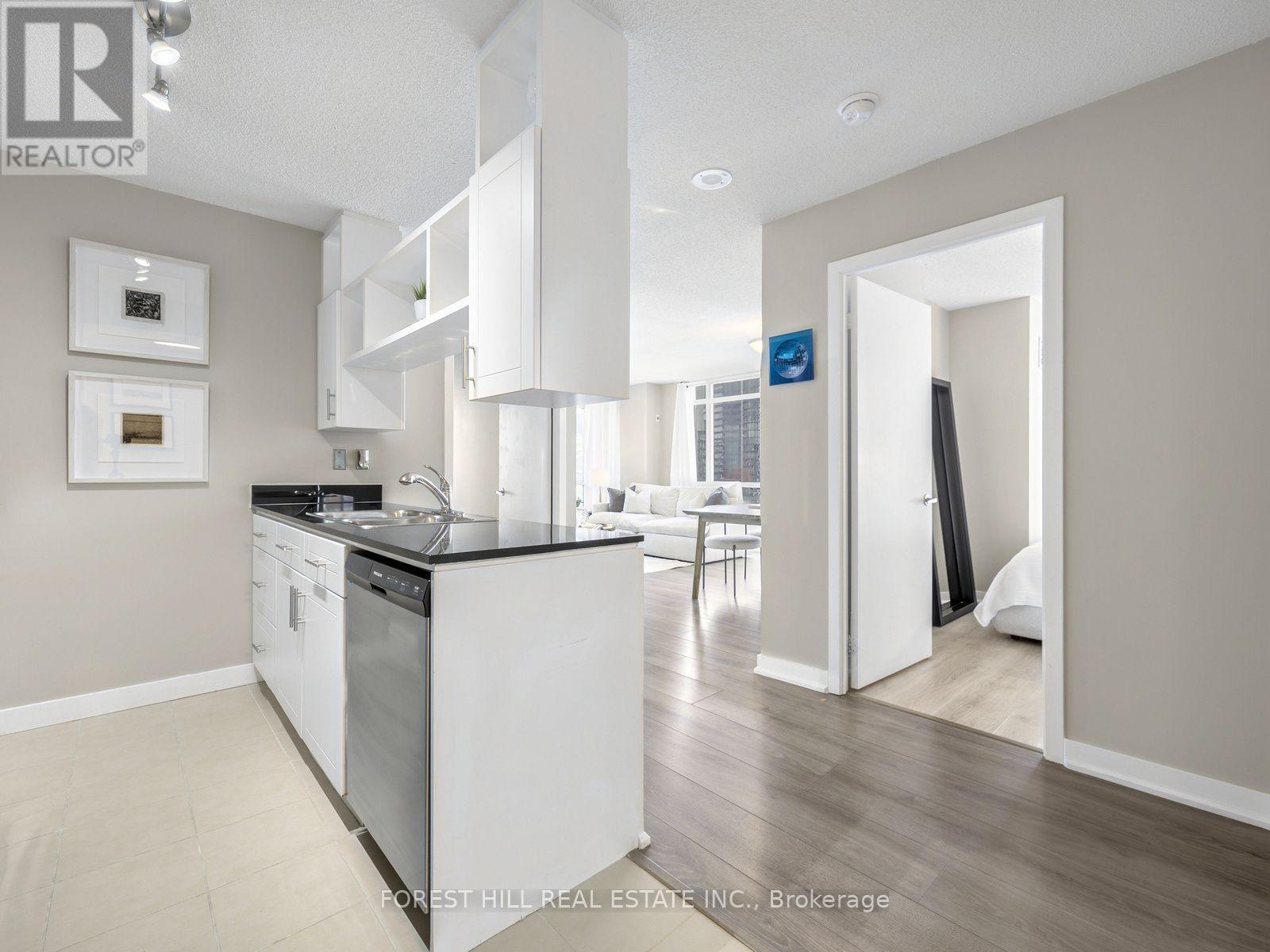 1710- 381 Front Street West, Toronto, ON photo 11