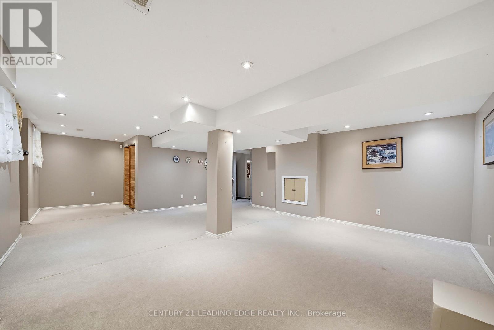 75 Howlett Crescent, Ajax, ON photo 34