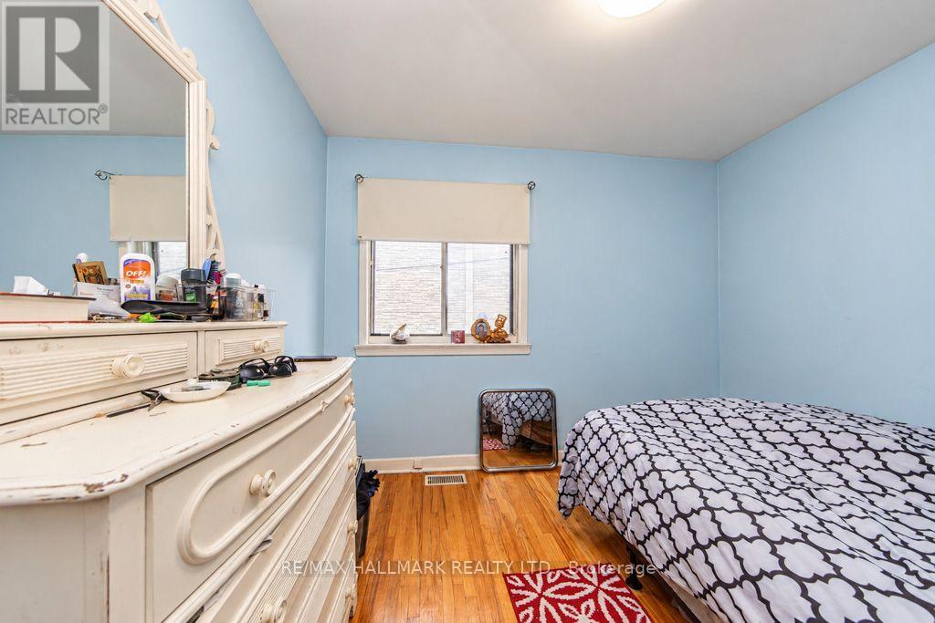 36 Huddleston Court, Toronto, ON photo 22
