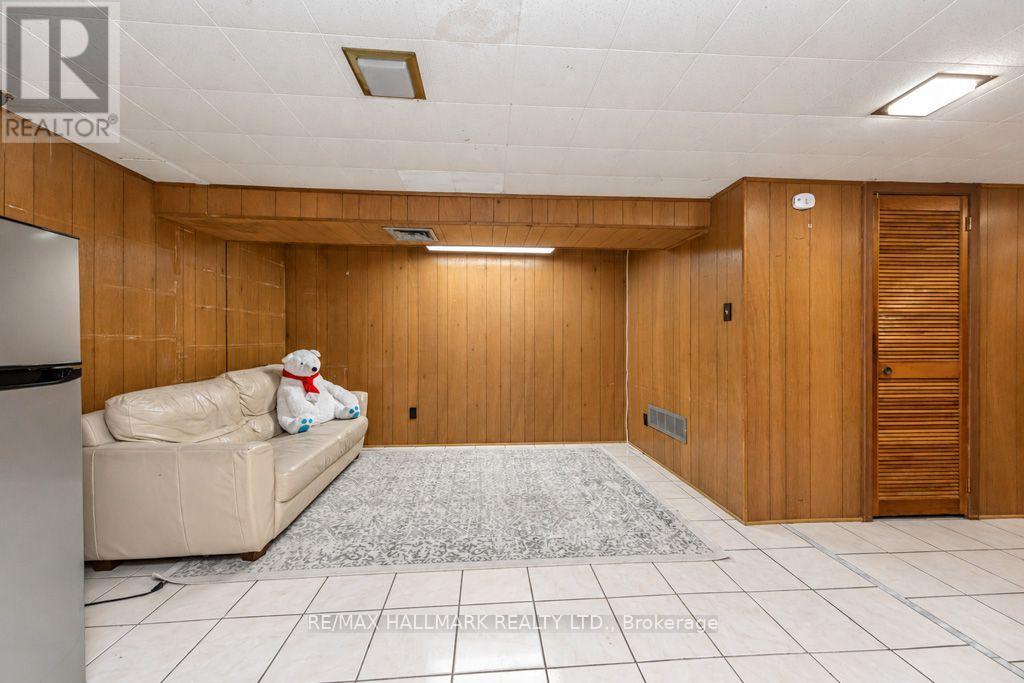 36 Huddleston Court, Toronto, ON photo 29
