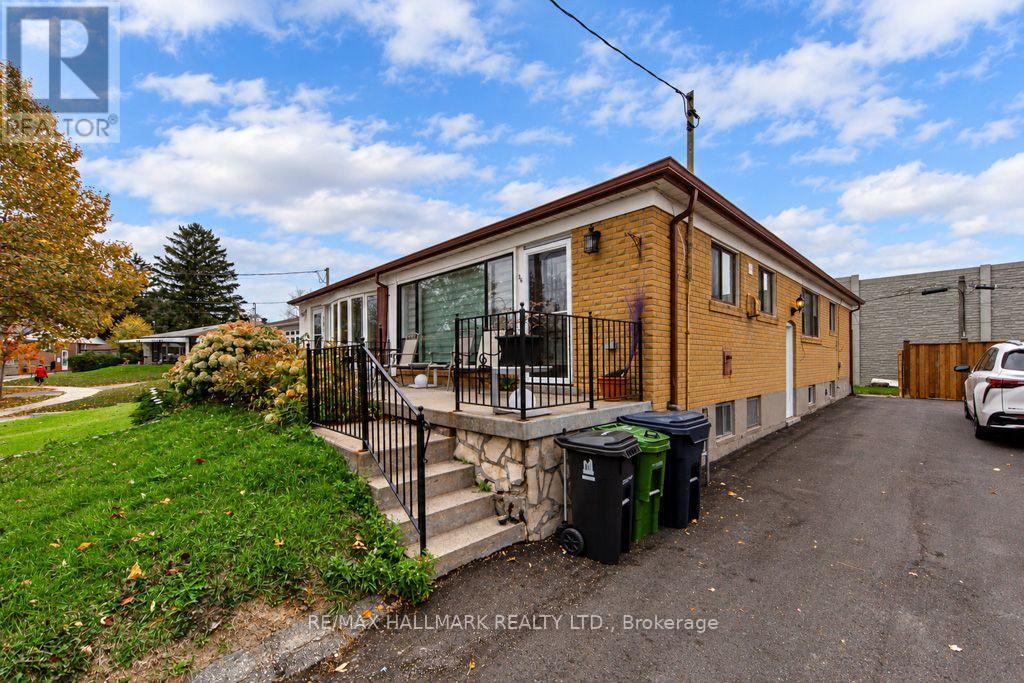 36 Huddleston Court, Toronto, ON photo 42