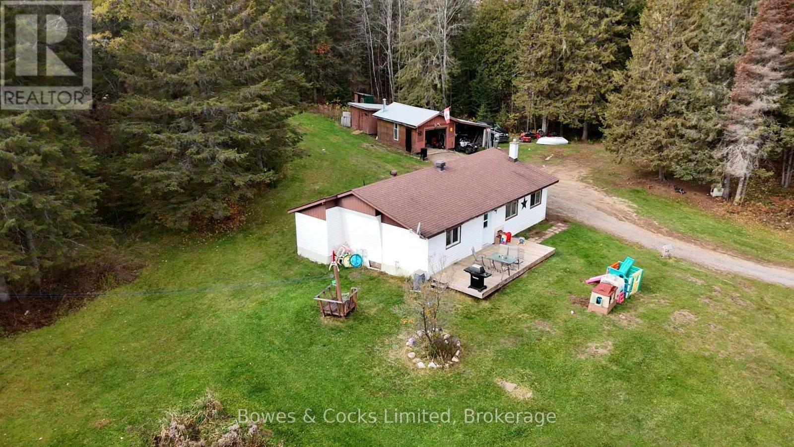 1046 Detlor Road, Bancroft, ON photo 10