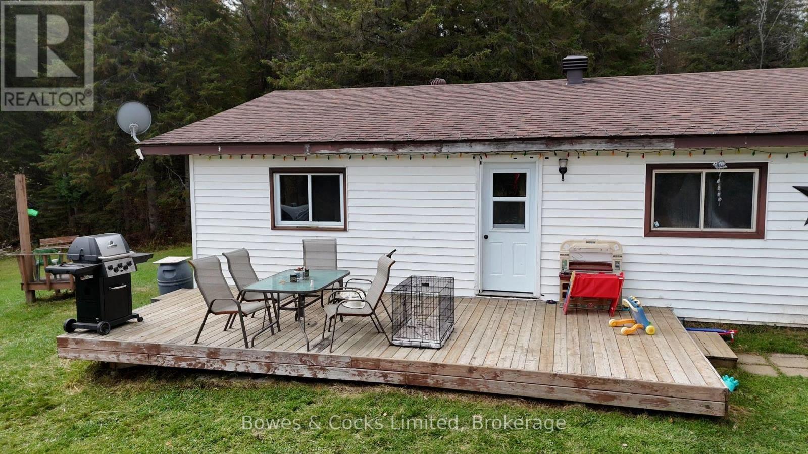 1046 Detlor Road, Bancroft, ON photo 11