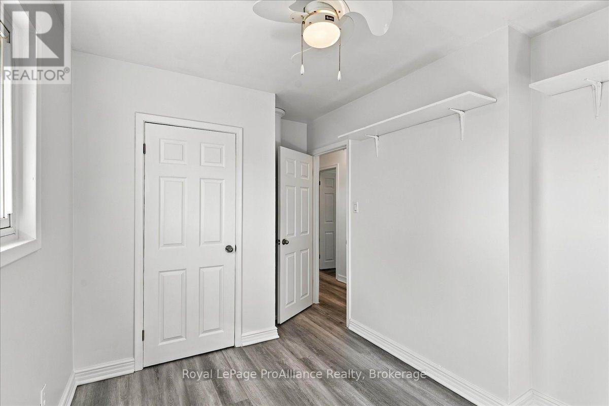 29 Barry Road, Quinte West, ON photo 19