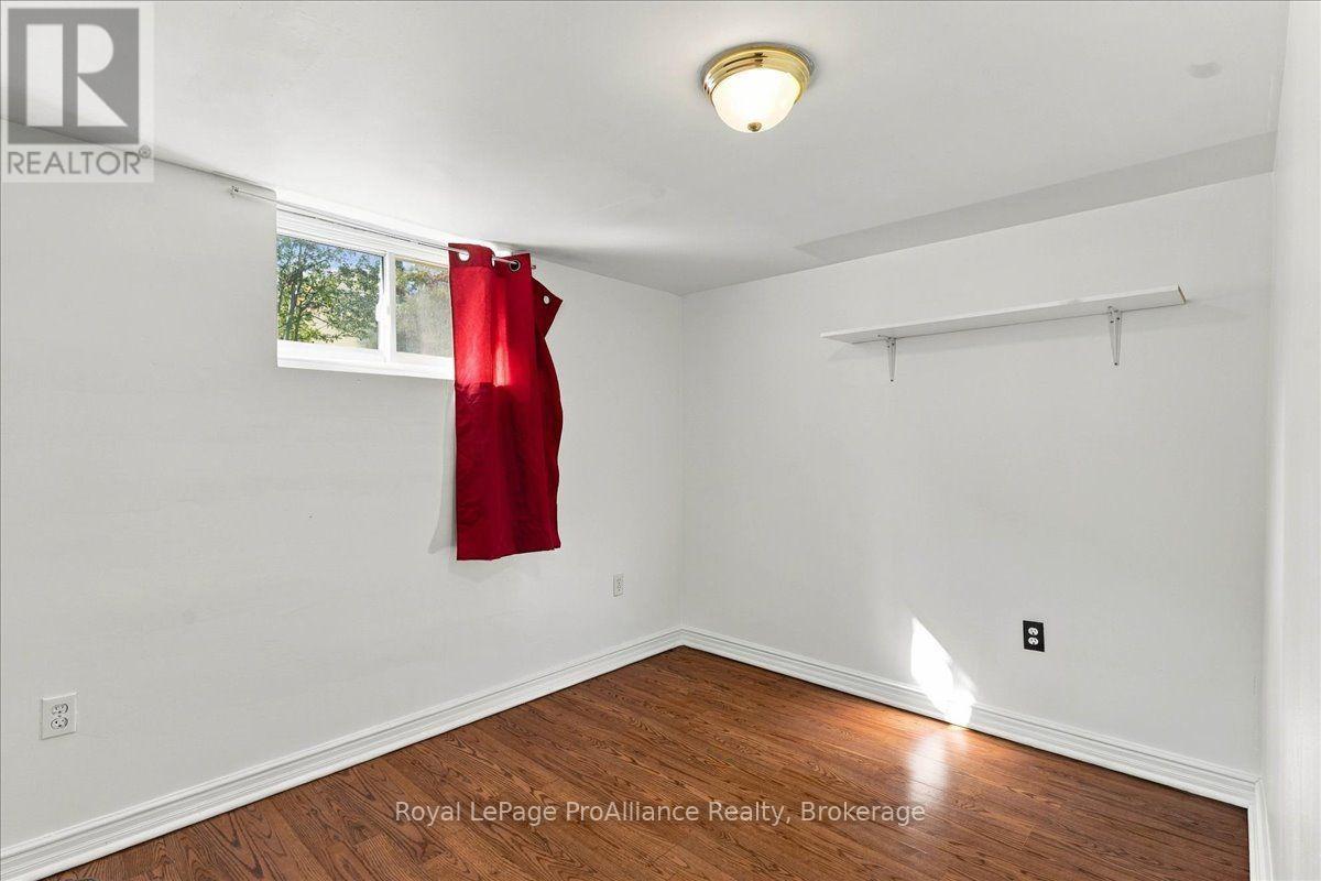 29 Barry Road, Quinte West, ON photo 23