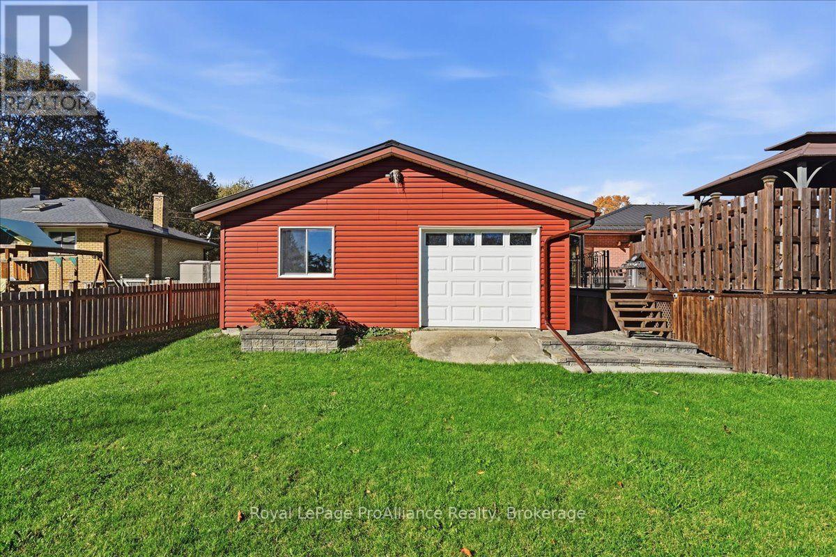 29 Barry Road, Quinte West, ON photo 39
